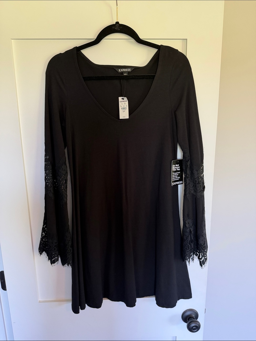 Express Black Long-Sleeve V-Neck Dress with Lace Sleeves